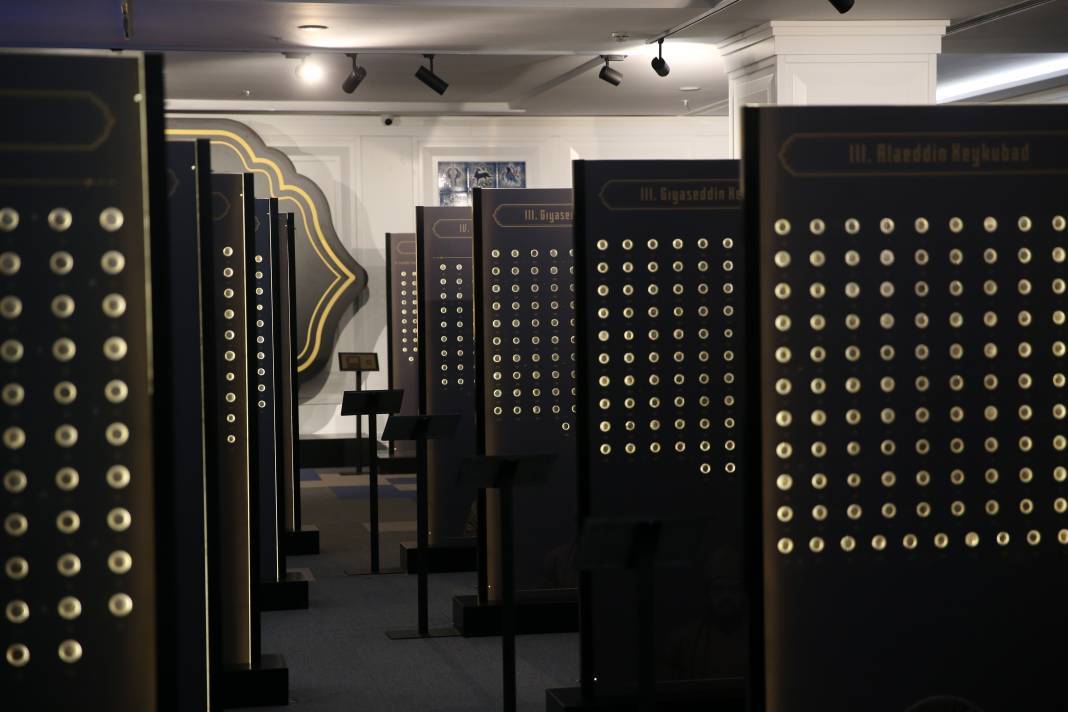 Konya'da sergilenen tarihi sikkeler 9 asır öncesine ışık tutuyor 8